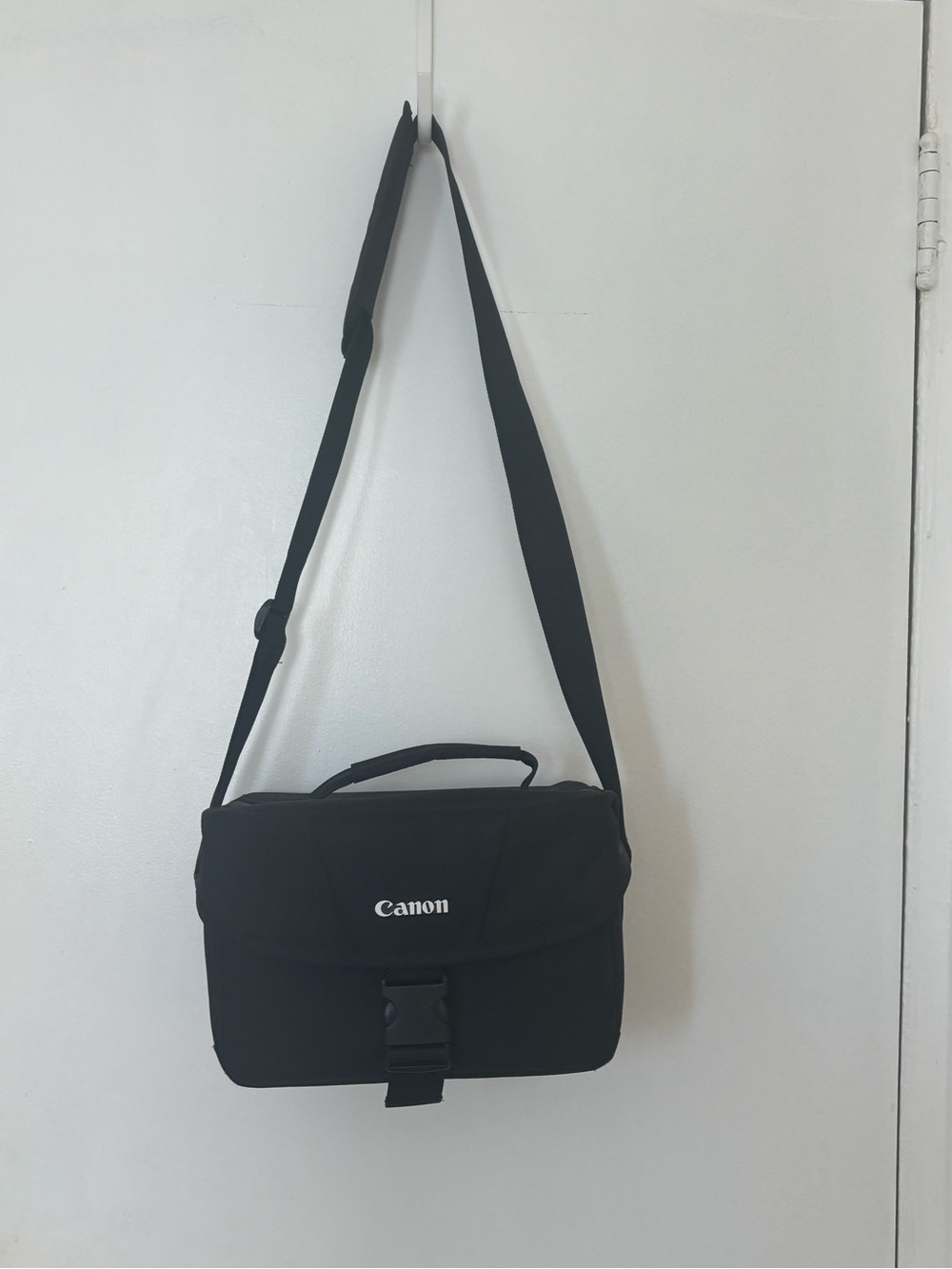 Canon Black Messenger Camera Bag with Adjustable Strap